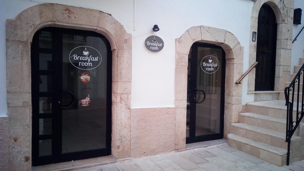 Albergo Diffuso Dimora Rossi B&B Turi Exterior photo
