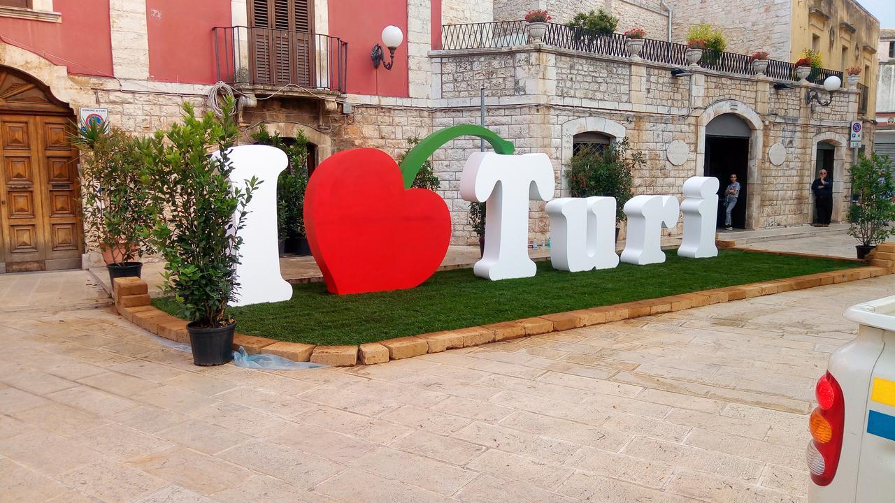 Albergo Diffuso Dimora Rossi B&B Turi Exterior photo